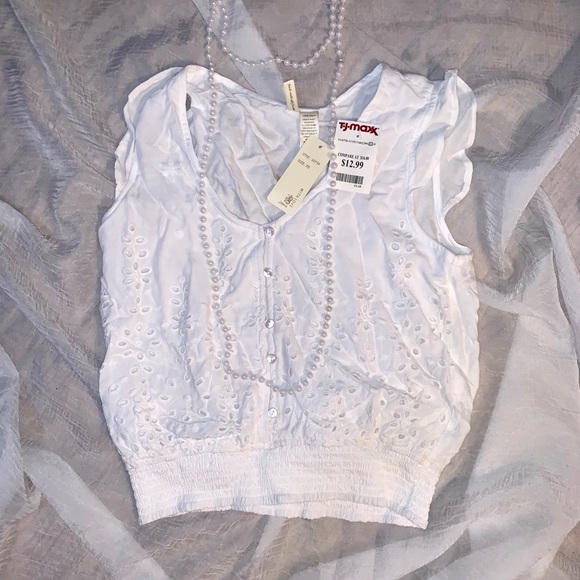 Japna White Lace Top - Picture 2 of 4